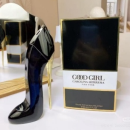 38 GOOD GIRL CAROLINA HERRERA black
