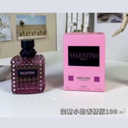 A160 Valentino Donna Born in Roma Extradosе
