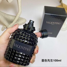 A222 Valentino Rockstud Noir