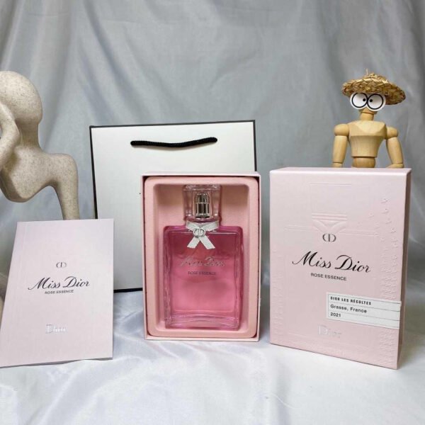 A226 Miss Dior Rose Essence