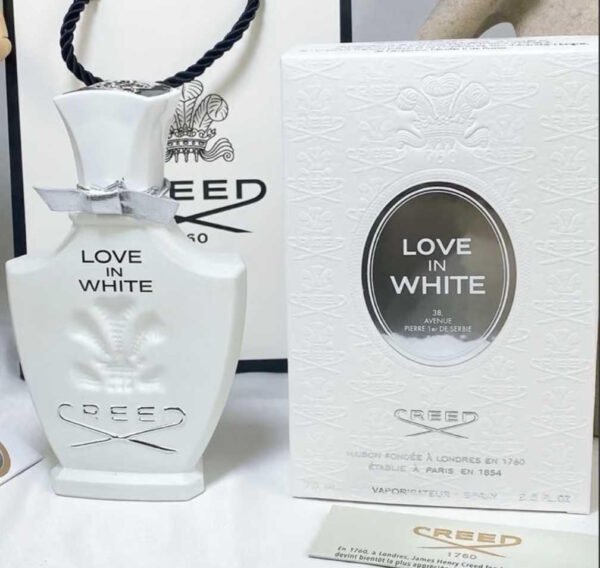 A95 Creed Creed LOVE in WHITE