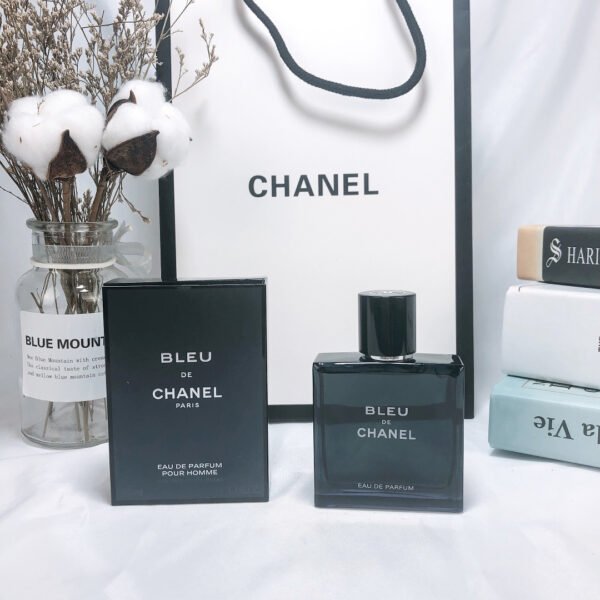 M13 Chanel Blue de Chanel