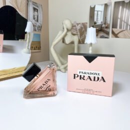 M17 PRADA PARADOXE