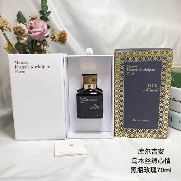 M65 MKF Oud Satin Mood,2015