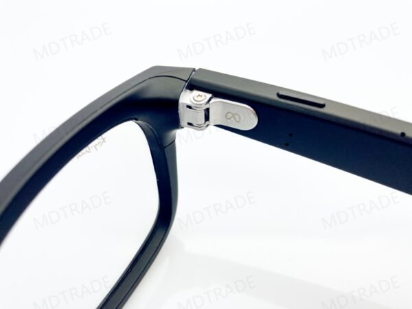 c981f48b META AI GLASSES